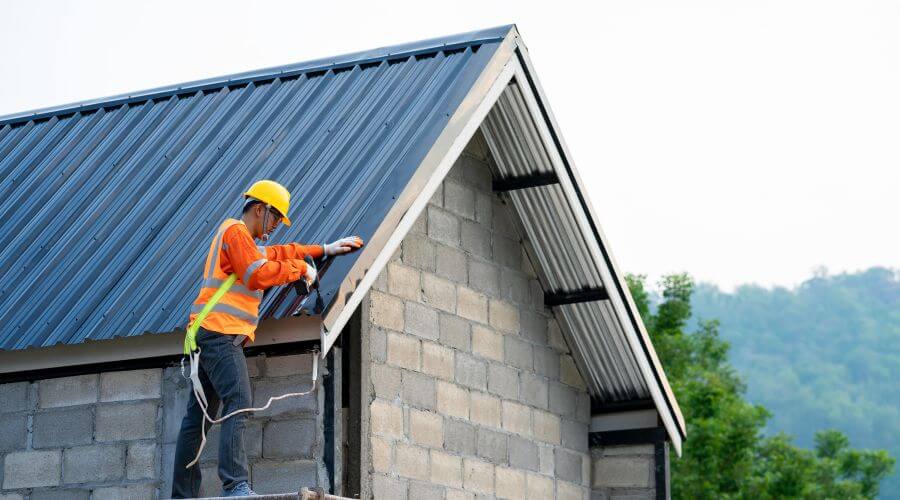 Professional gutter cleaning in Chesterfield, VA